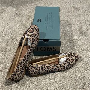 TOMS Cheetah Pattern Women's Loafers